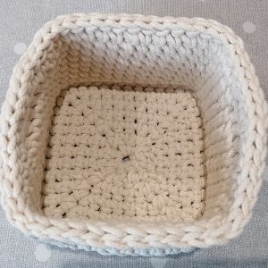 Kwadratowy koszyk ze sznurka „Pure” mini